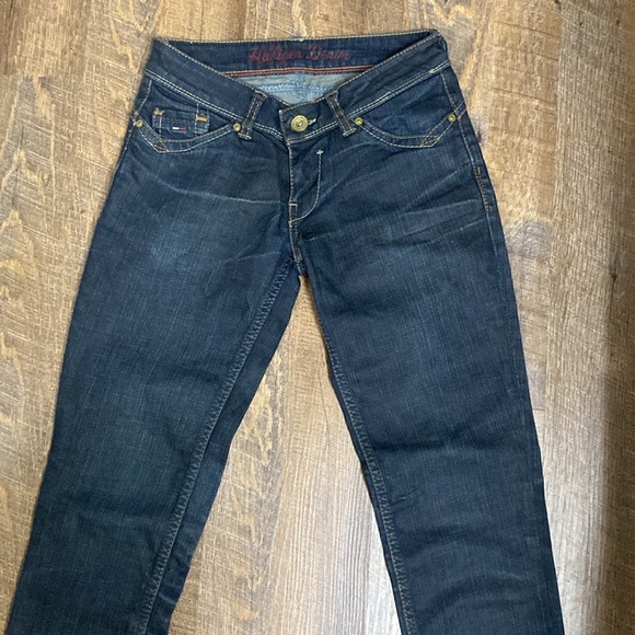 Tommy Hilfiger V-front vintage low rise w/fading details throughout 26/34 - Picture 7 of 15